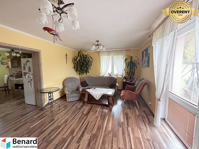 5- IZBOVÝ RODINNÝ DOM ,1354 m2, OKRUŽNÁ, OKR.PREŠOV