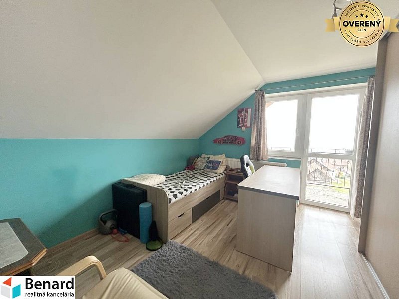 5- IZBOVÝ RODINNÝ DOM ,1354 m2, OKRUŽNÁ, OKR.PREŠOV