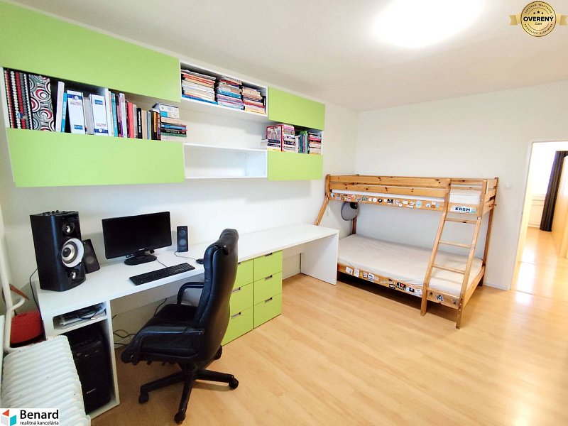 3 IZBOVÝ BYT, 74 M2+LOGGIA, JUŽNÁ TRIEDA, KOŠICE