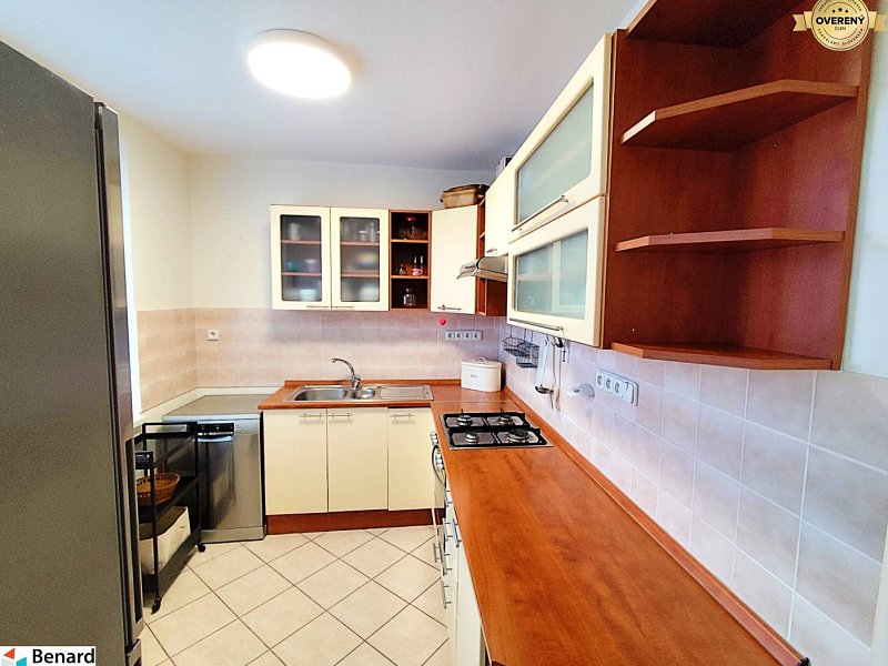 3 IZBOVÝ BYT, 74 M2+LOGGIA, JUŽNÁ TRIEDA, KOŠICE