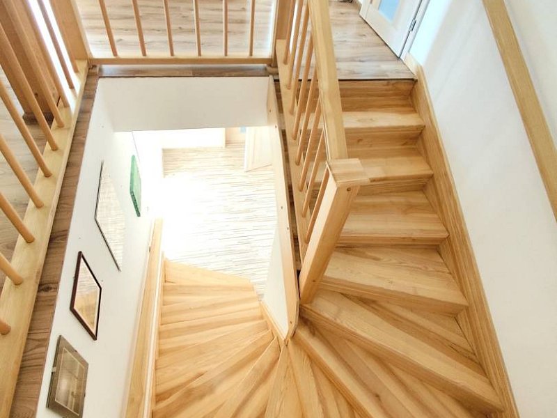 LIPANY, 2 PODLAŽNÝ RODINNÝ DOM S GARÁŽOU, 644 M2, UL. ROVINKY