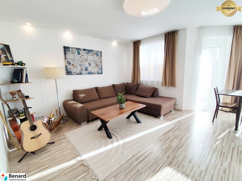 LIPANY, 2 PODLAŽNÝ RODINNÝ DOM S GARÁŽOU, 644 M2, UL. ROVINKY