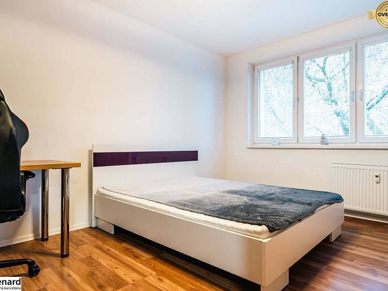 Na prenájom moderný 2-izbový byt 