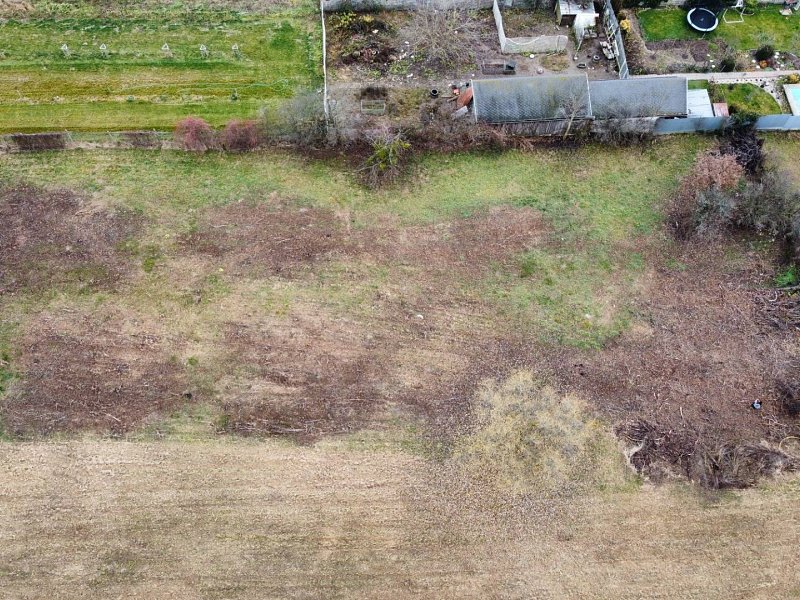 Priestranný stavebný pozemok v obci Kalša, okres Košice-okolie