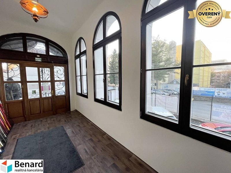 PREŠOV-ŠIRŠIE CENTRUM,POLYFUNKČNÁ BUDOVA,VL.PARKOVISKO,UL.VAJANSKÉHO