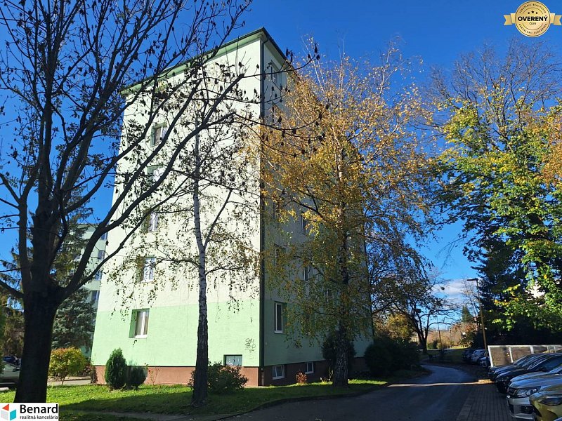 NA PRENÁJOM 2  IZBOVÝ BYT, BALKÓN, PREŠOV, UL. PAVLOVIČOVO NÁMESTIE