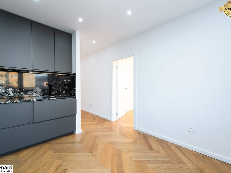 NADŠTANDARDNÝ 3 IZBOVÝ BYT, 72 M2 + BALKÓN, SÍDLISKO 3, PREŠOV