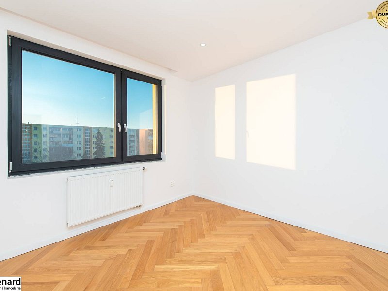 NADŠTANDARDNÝ 3 IZBOVÝ BYT, 72 M2 + BALKÓN, SÍDLISKO 3, PREŠOV