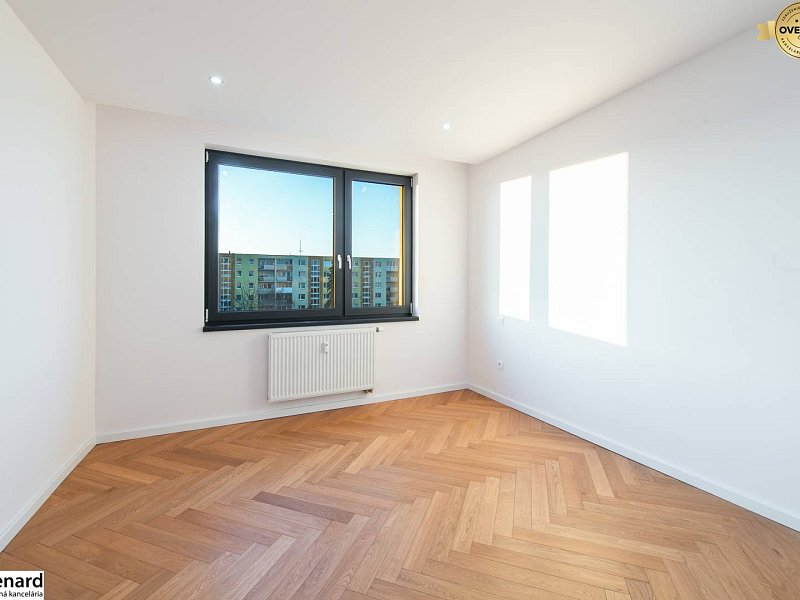 NADŠTANDARDNÝ 3 IZBOVÝ BYT, 72 M2 + BALKÓN, SÍDLISKO 3, PREŠOV