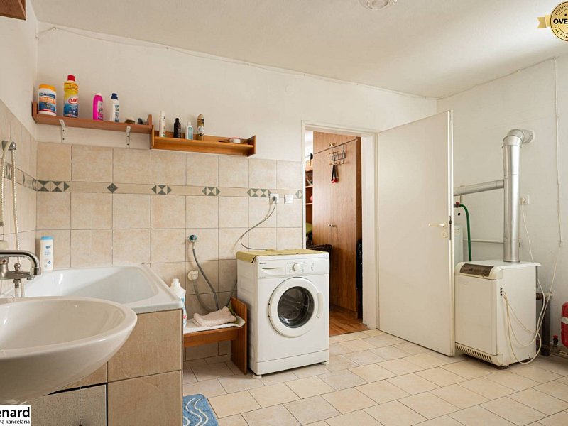 RODINNÝ DOM NA PREDAJ, POZEMOK 1014m2, SVINIA , OKR.PREŠOV