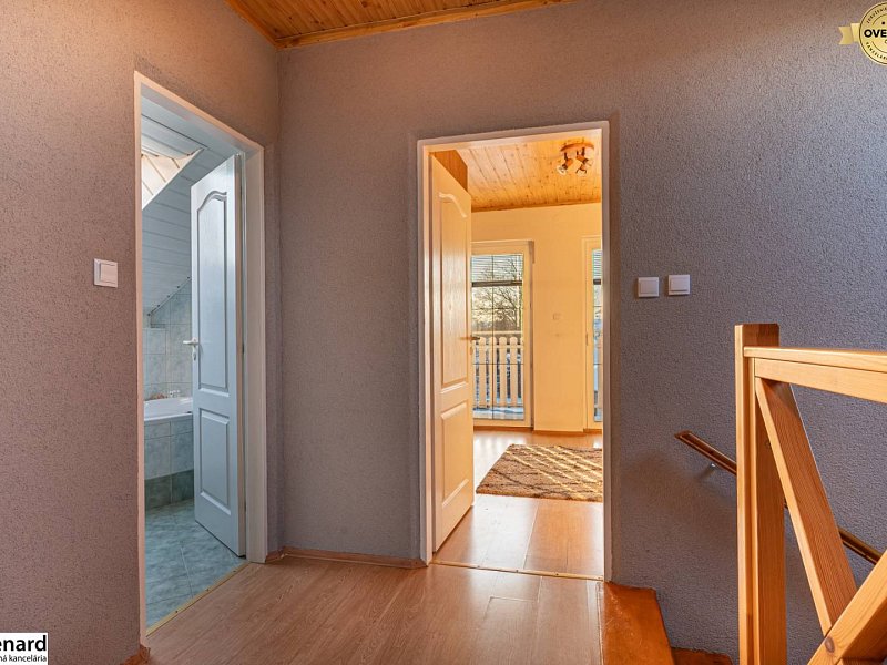 RODINNÝ DOM NA PREDAJ, POZEMOK 1014m2, SVINIA , OKR.PREŠOV