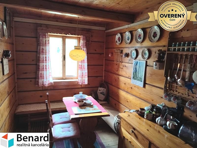 CHALUPA 190 m2, NA POZEMKU 637 m2, ŽDIAR