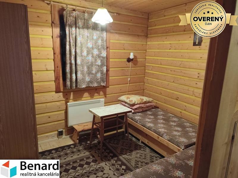 CHALUPA 190 m2, NA POZEMKU 637 m2, ŽDIAR