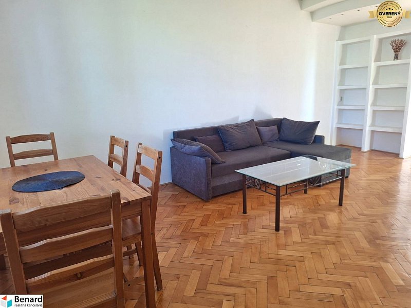 NA PREDAJ 2  IZBOVÝ BYT, BALKÓN, PREŠOV, UL. PAVLOVIČOVO NÁMESTIE