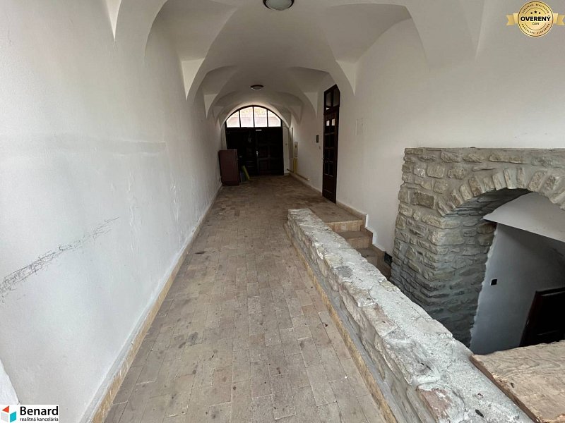 BUDOVA, OBJEKT NA PRENÁJOM, CENTRUM, GARBIARSKA UL.