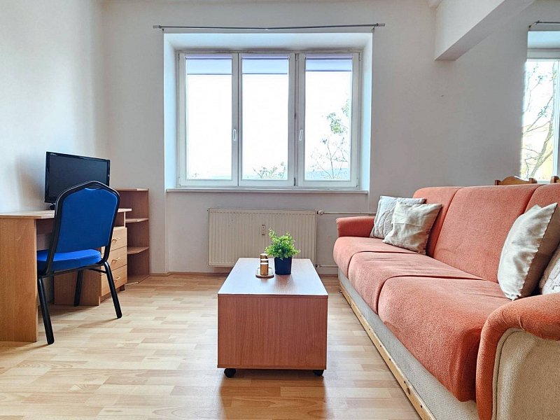 Svetlý 2  izbový byt na prenájom v skvelej lokalite KE - Sever