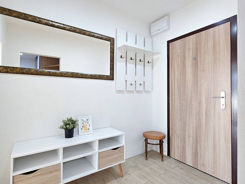 Na prenájom - 3 izbový byt v Starom Meste, ul, Karpatská 