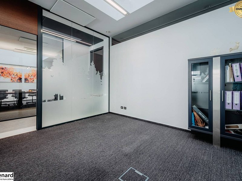 NA PRENÁJOM REPREZENTATÍVNE PRIESTORY 215,29 M2, STANICA – SOLIVARIA