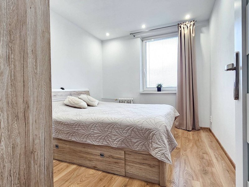 2 izbový byt na prenájom - Nad jazerom, Azovská ul.