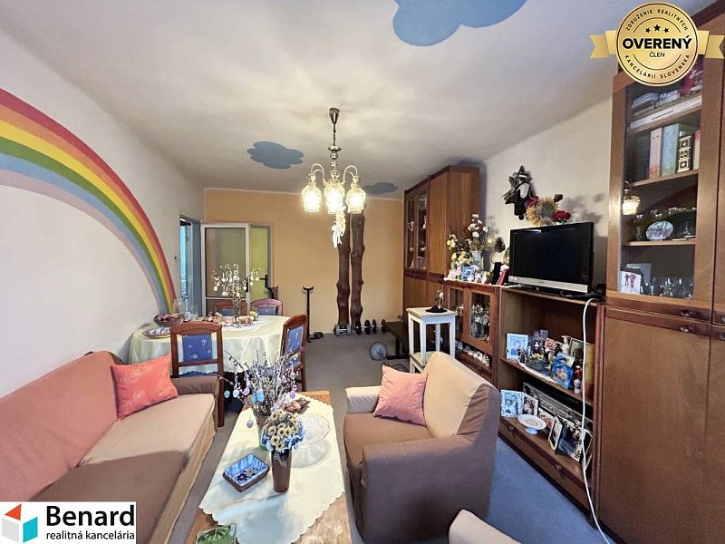 NA PREDAJ 3-IZBOVÝ BYT  S LODŽIOU, 67m2,  OKTÓBROVÁ ul,, PREŠOV