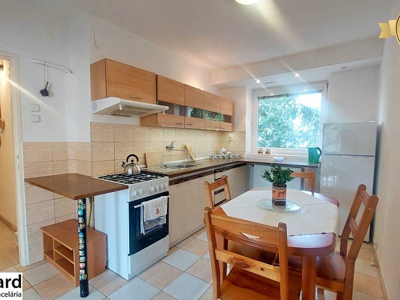 Na PRENÁJOM, VEĽKÝ 2 izb. TEHLOVÝ BYT, SÍDLISKO II., PREŠOV 