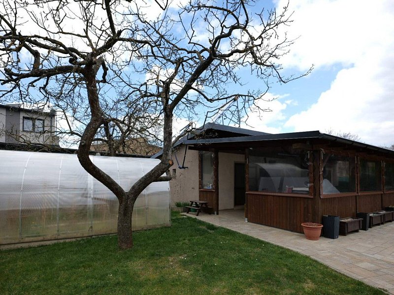 Veľkorysý rodinný dom s bazénom