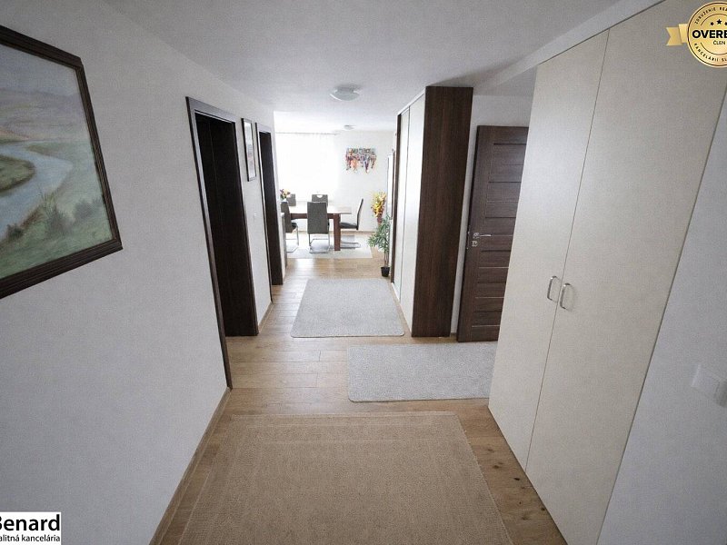 Veľkorysý rodinný dom s bazénom