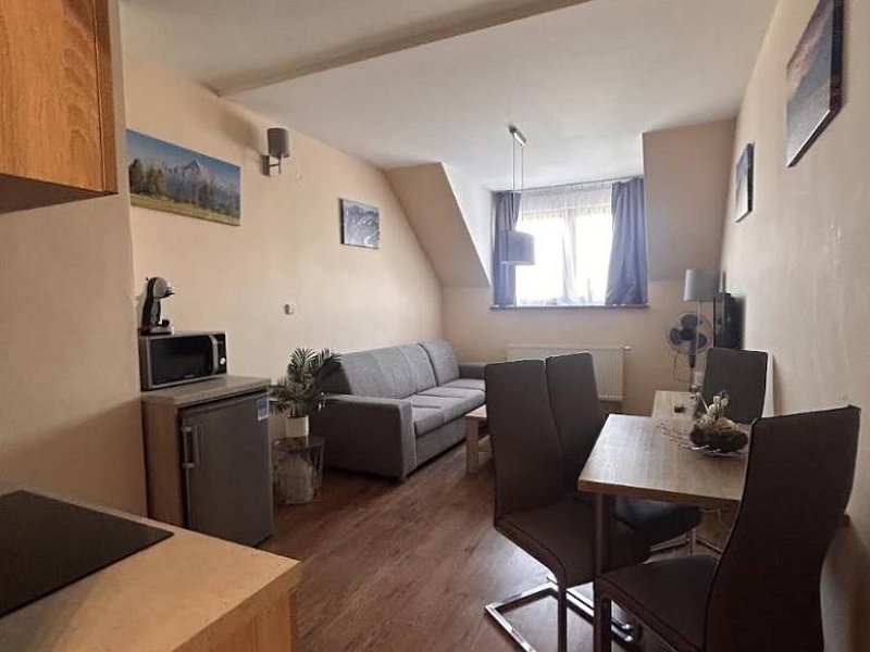 Štýlový 2-izbový apartmán s výhľadom na Tatry vo Veľkej Lomnici