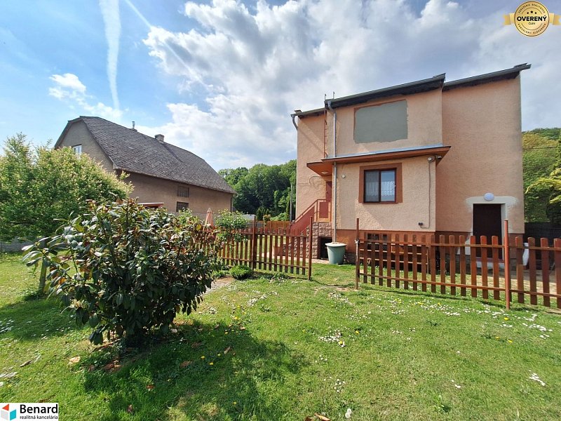 NA PRENÁJOM 3 IZBOVÝ RODINNÝ DOM, PREŠOV, ul. POD KAMENNOU BAŇOU
