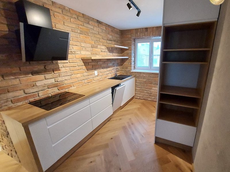 NA PRENÁJOM 2 IZBOVÝ BYT S BALKÓNOM, PREŠOV, UL. FR. KRÁĽA