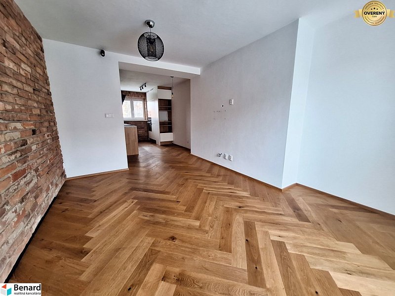 REZERVOVANÉ NA PRENÁJOM 2 IZBOVÝ BYT S BALKÓNOM, PREŠOV, UL. FR. KRÁĽA