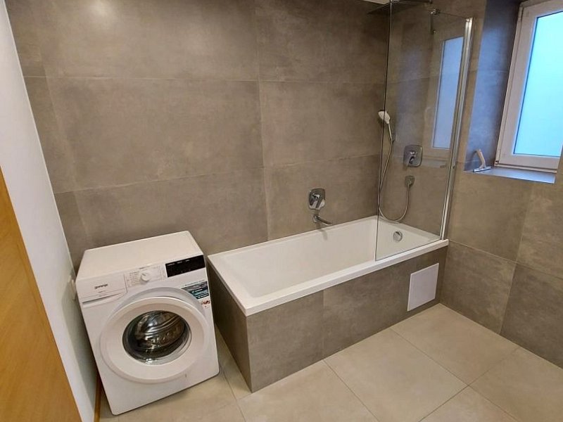 NA PRENÁJOM 2 IZBOVÝ BYT S BALKÓNOM, PREŠOV, UL. FR. KRÁĽA
