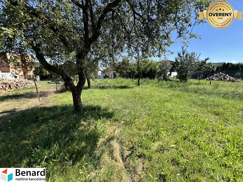 POZEMOK SO STARŠÍM RD, DRIENOV, UL. TEHELNÁ, 981 M2,