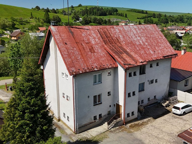 ZREKONŠTRUOVANÝ 2 IZBOVÝ BYT S GARÁŽOU, PLAVNICA;