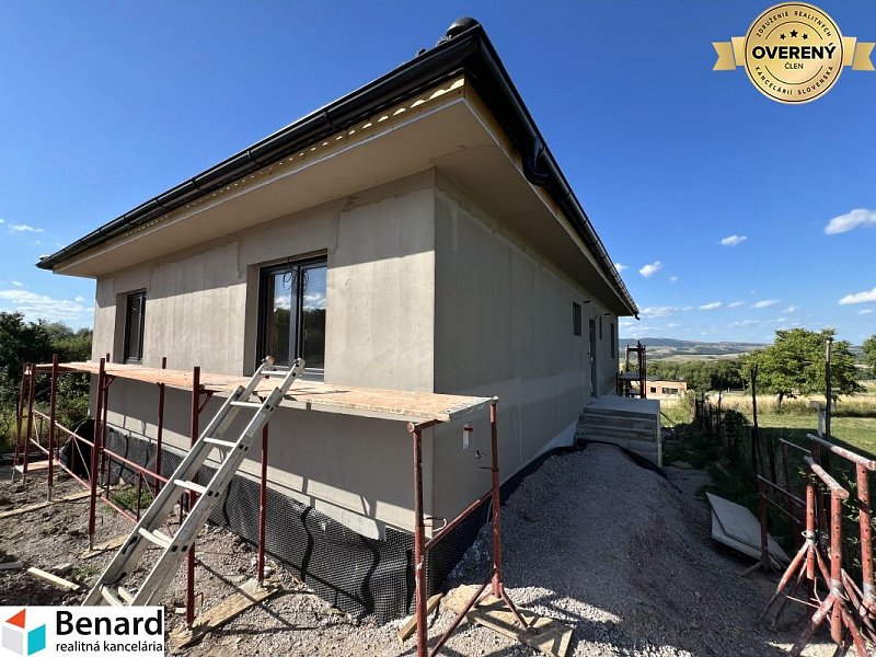 RODINNÝ DOM-DOKONČENÁ NOVOSTAVBA, OKRUŽNÁ PRI PREŠOVE,POZEMOK 620 m2,