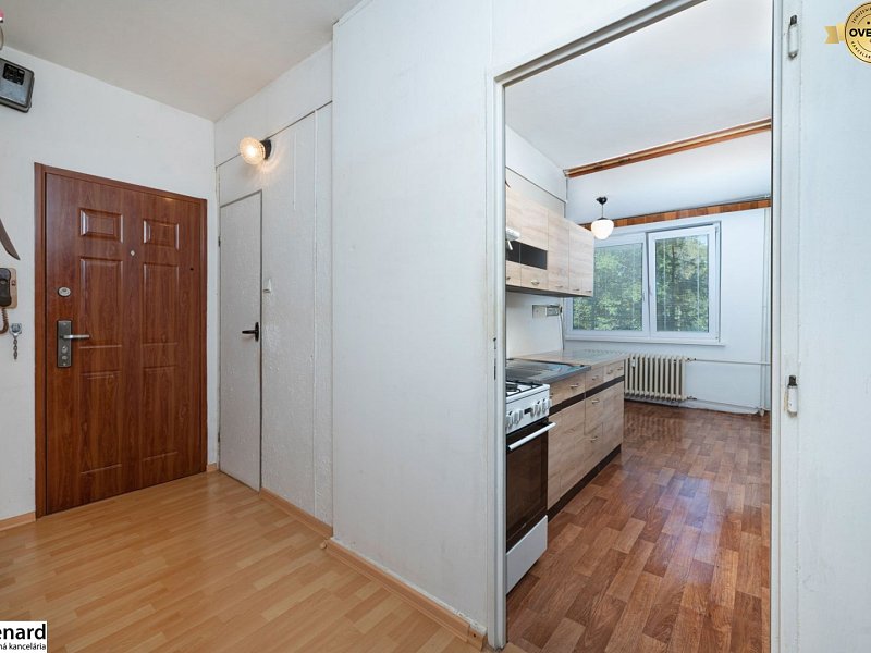 ZNÍŽENA CENA! NA PREDAJ 3 IZB. BYT,78 m2, SÍDLISKO III,V. CLEMENTISA