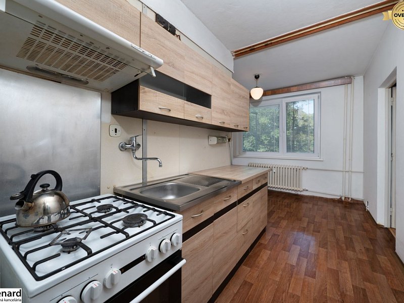 ZNÍŽENA CENA! NA PREDAJ 3 IZB. BYT,78 m2, SÍDLISKO III,V. CLEMENTISA