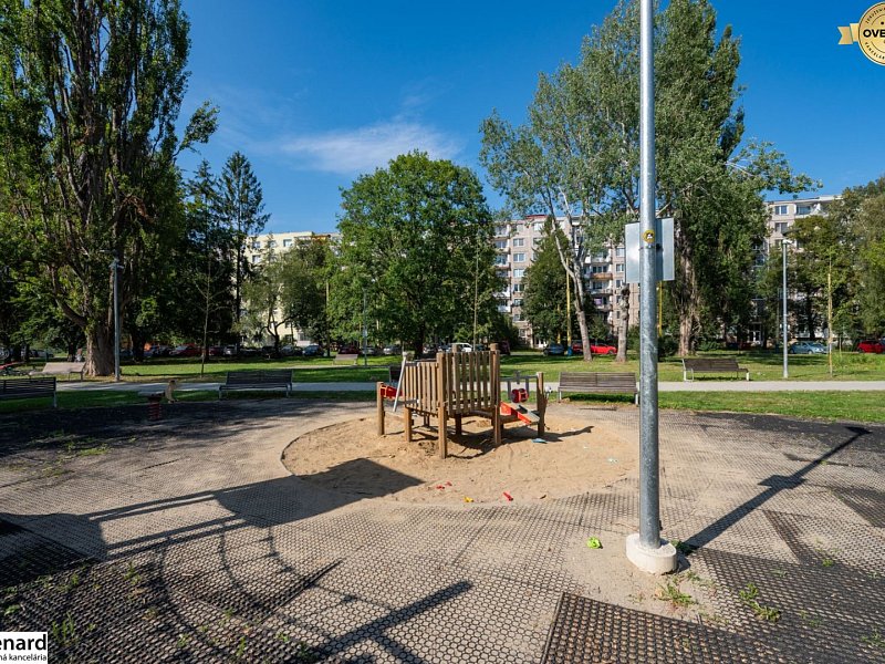 ZNÍŽENA CENA! NA PREDAJ 3 IZB. BYT,78 m2, SÍDLISKO III,V. CLEMENTISA
