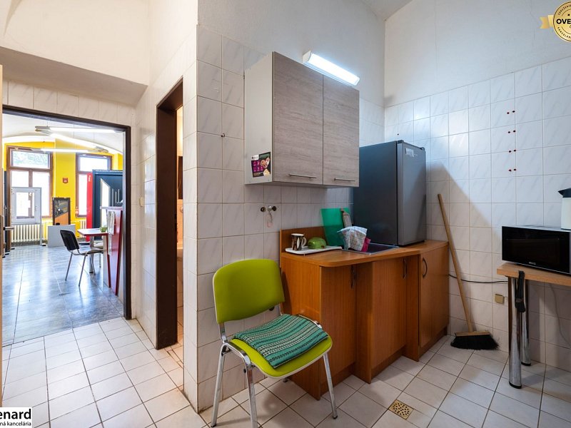 VEĽKÝ 1-IZBOVÝ BYT, 60 m2, PREŠOV – CENTRUM, Slovenská ul.