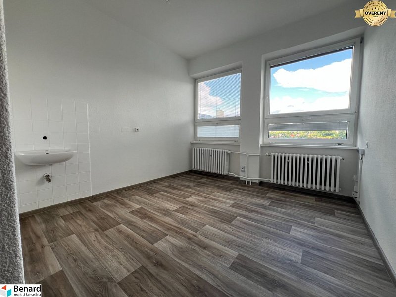 Prenájom kancelárskych priestorov – STARÁ ĽUBOVŇA – od 107,50 €/mes.