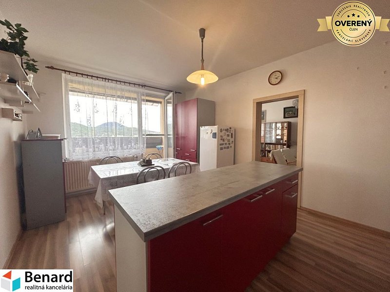 NA PREDAJ 3-IZBOVÝ BYT S BALKÓNOM, 72m2,SÍDLISKO 3, PREŠOV