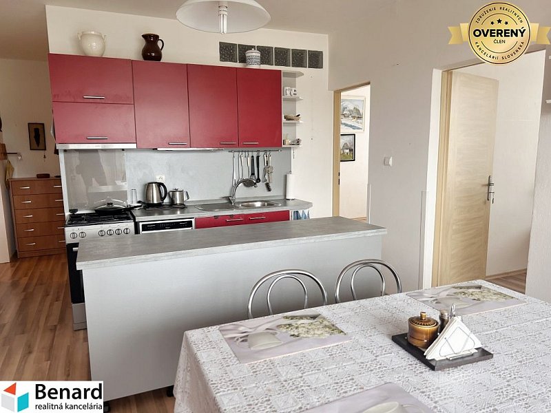 NA PREDAJ 3-IZBOVÝ BYT S BALKÓNOM, 72m2,SÍDLISKO 3, PREŠOV