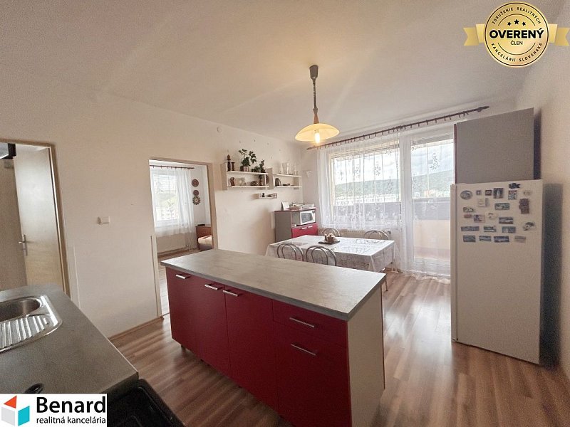 NA PREDAJ 3-IZBOVÝ BYT S BALKÓNOM, 72m2,SÍDLISKO 3, PREŠOV