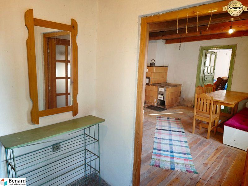 DREVENICA / RODINNÝ DOM V OBCI ČIRČ, 760 m2