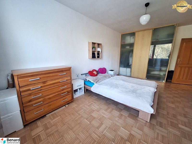 NA PRENÁJOM 2 IZBOVÝ BYT, LODŽIA, PREŠOV, SÍDLISKO III, VL. CLEMENTISA