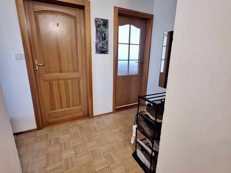 NA PRENÁJOM 2 IZBOVÝ BYT, LODŽIA, PREŠOV, SÍDLISKO III, VL. CLEMENTISA