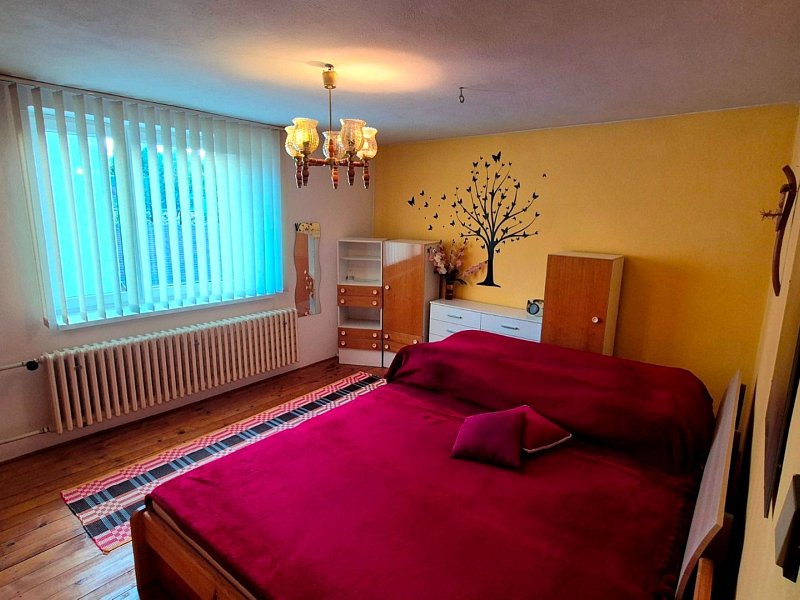 6 IZBOVÝ RODINNÝ DOM, PEKNÁ LOKALITA, PLAVNICA;