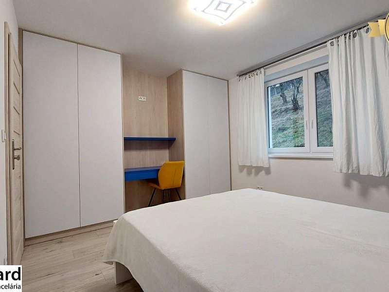 MODERNÝ, ZARIADENÝ 3 IZB. BYT na PRENÁJOM, ZA KALVÁRIOU, 2x PARKOVANIE